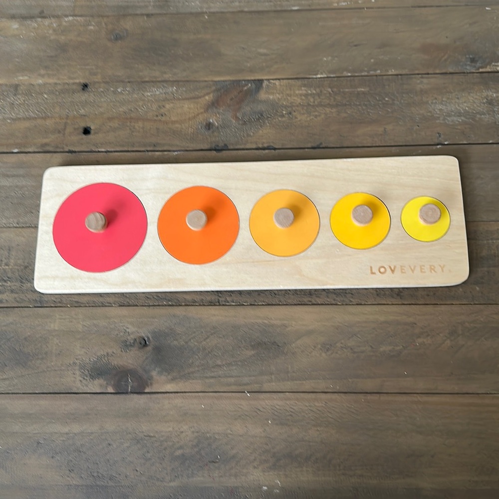 Lovevery Circle of Friends Puzzle